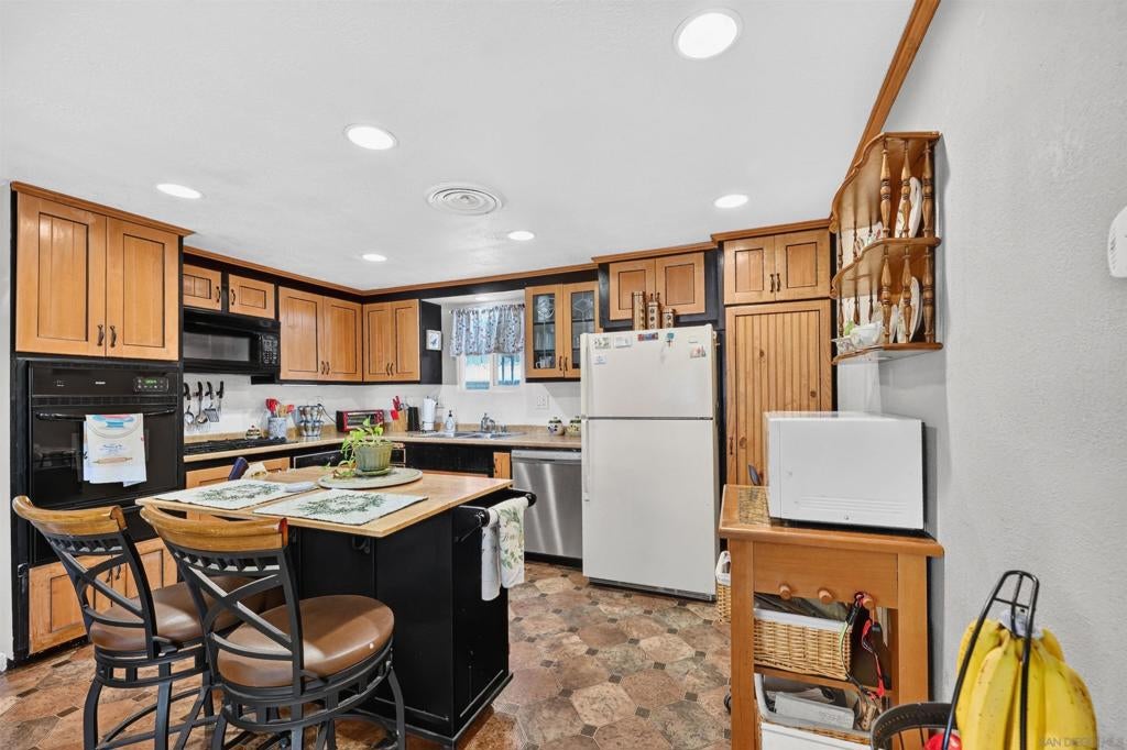 13300 Los Coches Rd East SPC 116