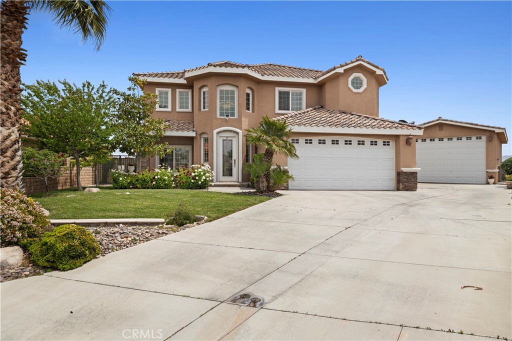 13985 Evergreen Lane