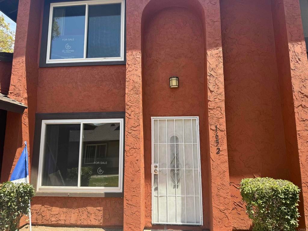1652 Summertime DR 2, El Cajon CA 92021