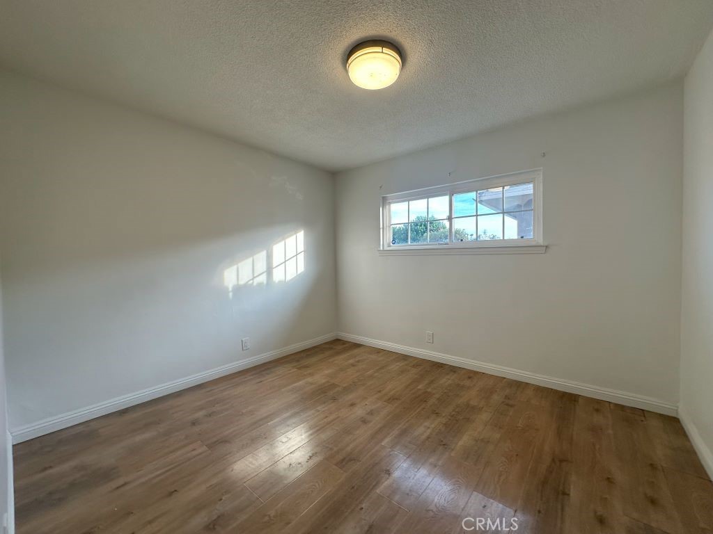 5582 Newman Street