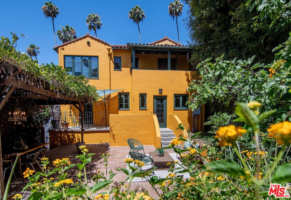 130 N Catalina Street