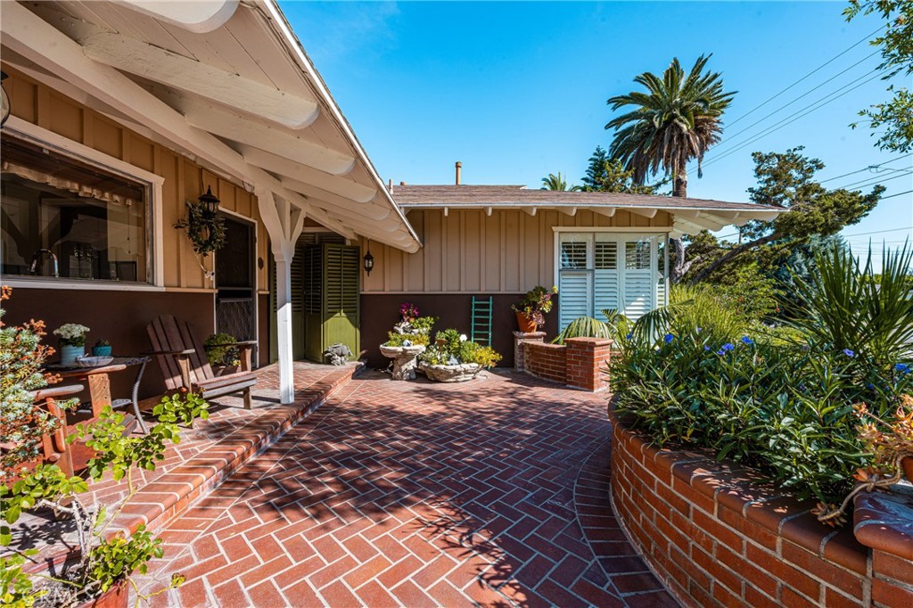 1431 La Colina Drive