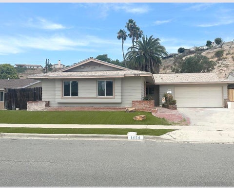 Photo of 1454 El Prado AVE, Lemon Grove, CA 91945 (MLS # 260014254SD)