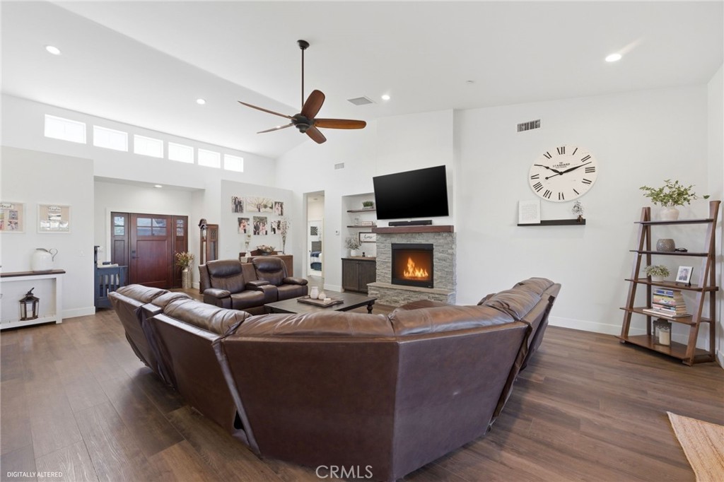 Yucaipa, California, 92399, United States, 3 Bedrooms Bedrooms, ,3 BathroomsBathrooms,Residential,Active,2042758
