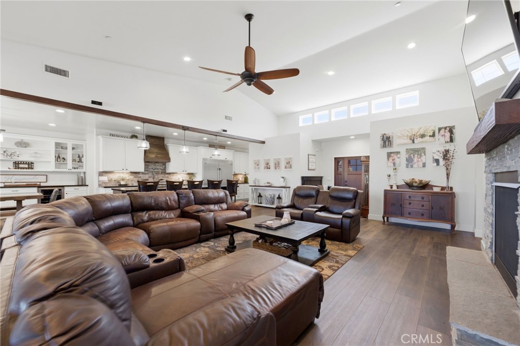 Yucaipa, California, 92399, United States, 3 Bedrooms Bedrooms, ,3 BathroomsBathrooms,Residential,Active,2042758
