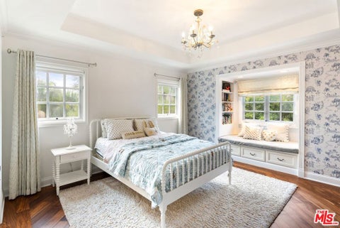 Tiny photo for 529 N Kenter Avenue, Los Angeles, CA 90049 (MLS # 26991975)