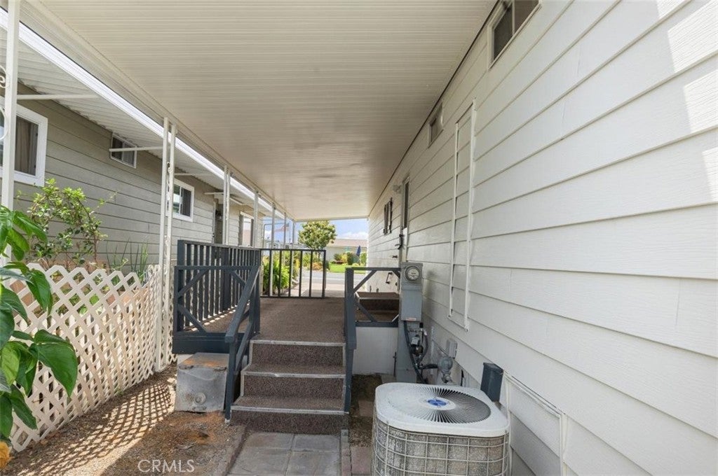 15621 Beach Blvd 103