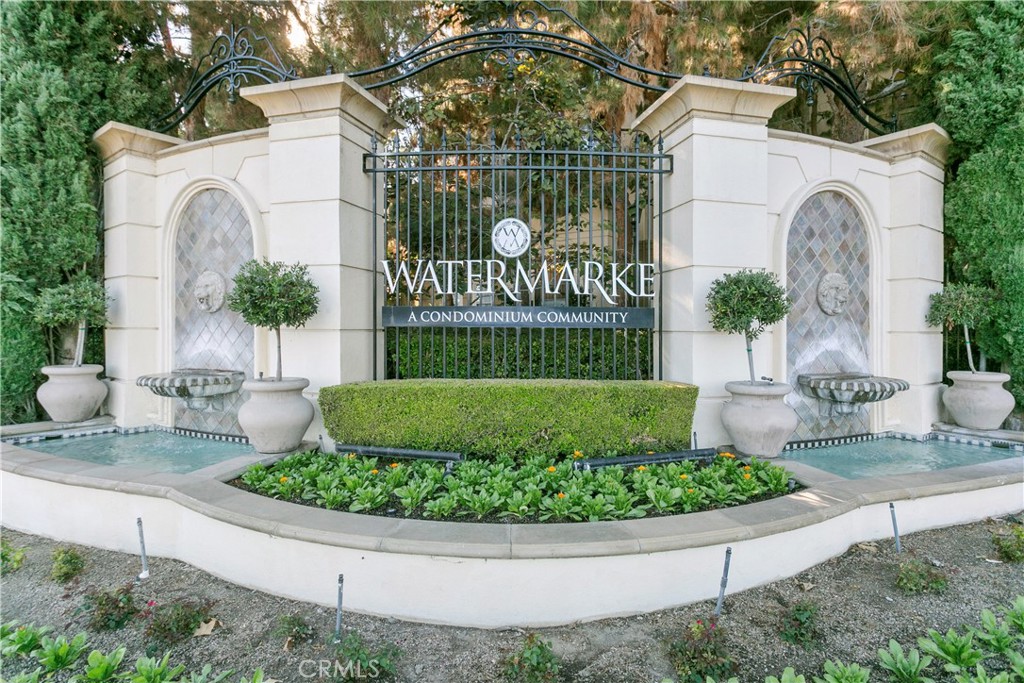 2220 Watermarke Place