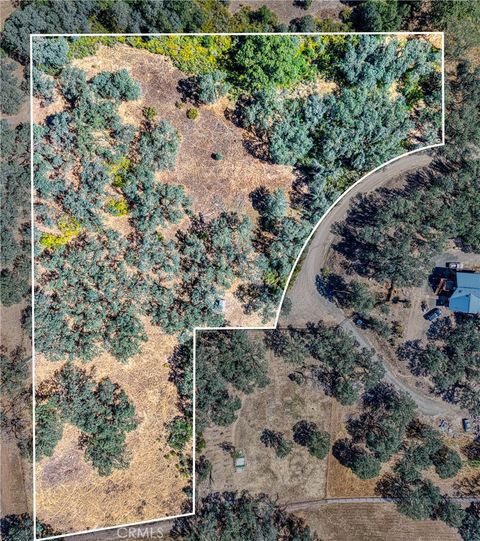 Photo of 1250 Mockingbird LN, Lakeport, CA 95453 (MLS # LC26127699)