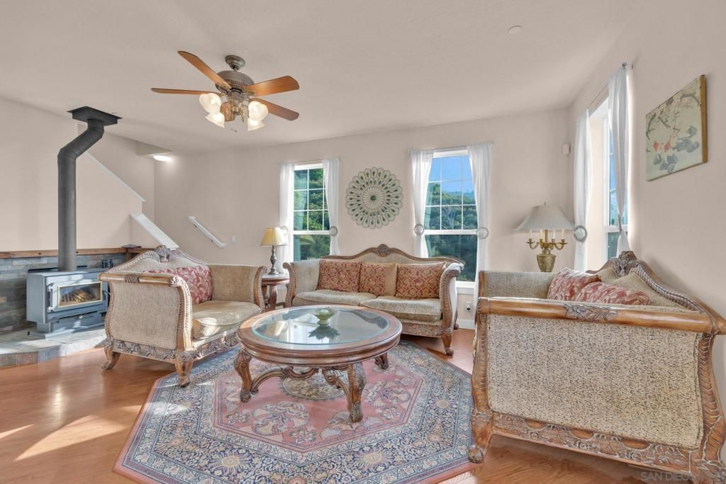 listing image 130720953252200486588