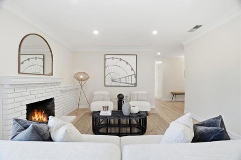 Photo of 911 Inverness Way, Sunnyvale, CA 94087 (MLS # ML82036907)