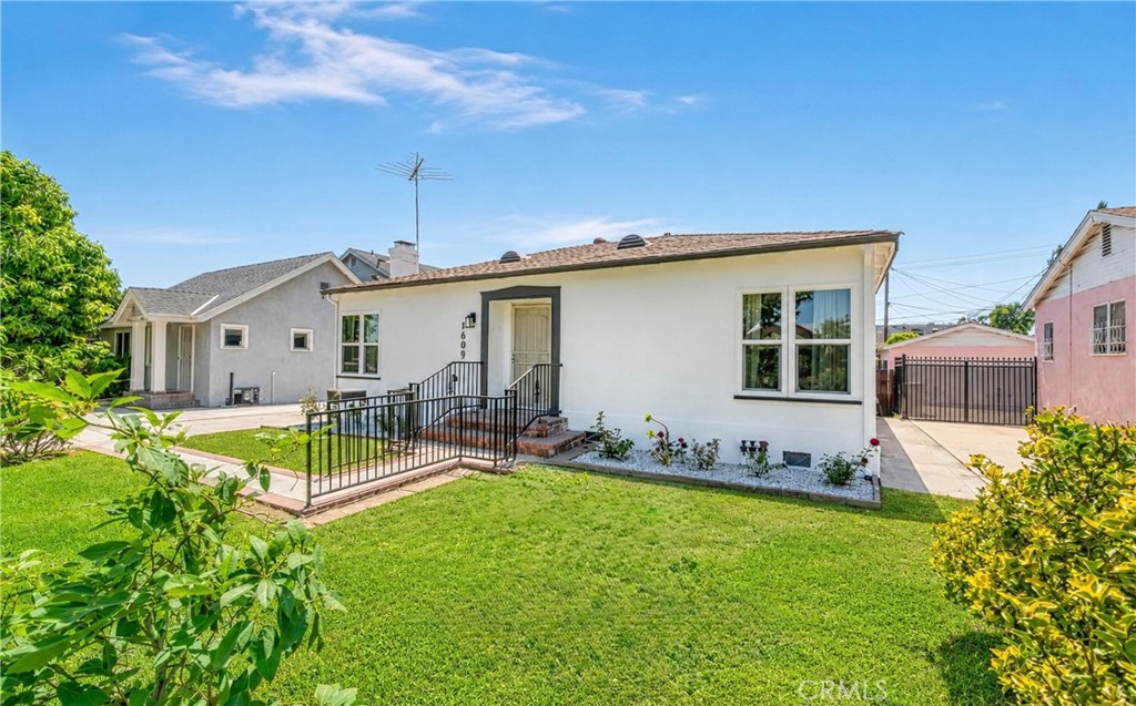 1609 S Sierra Vista