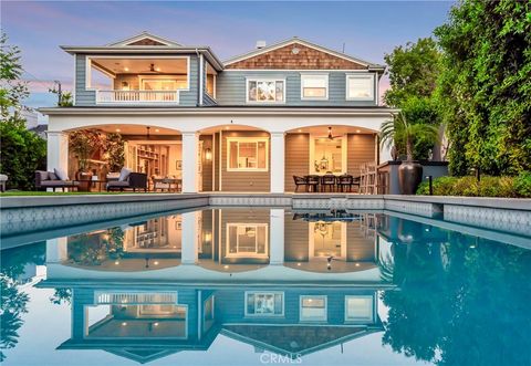 Photo of 4821 Oak Park, Encino, CA 91316 (MLS # SR25262414)