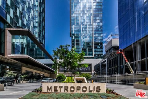 Photo of 889 Francisco Street #905, Los Angeles, CA 90017 (MLS # 26673323)