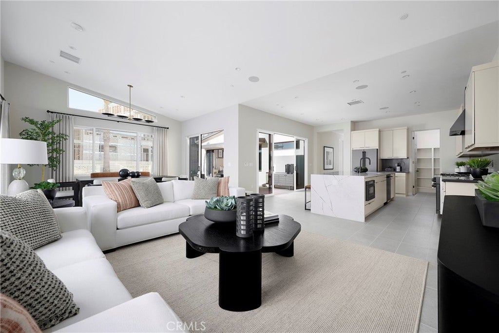 4531 Thunderbird Way