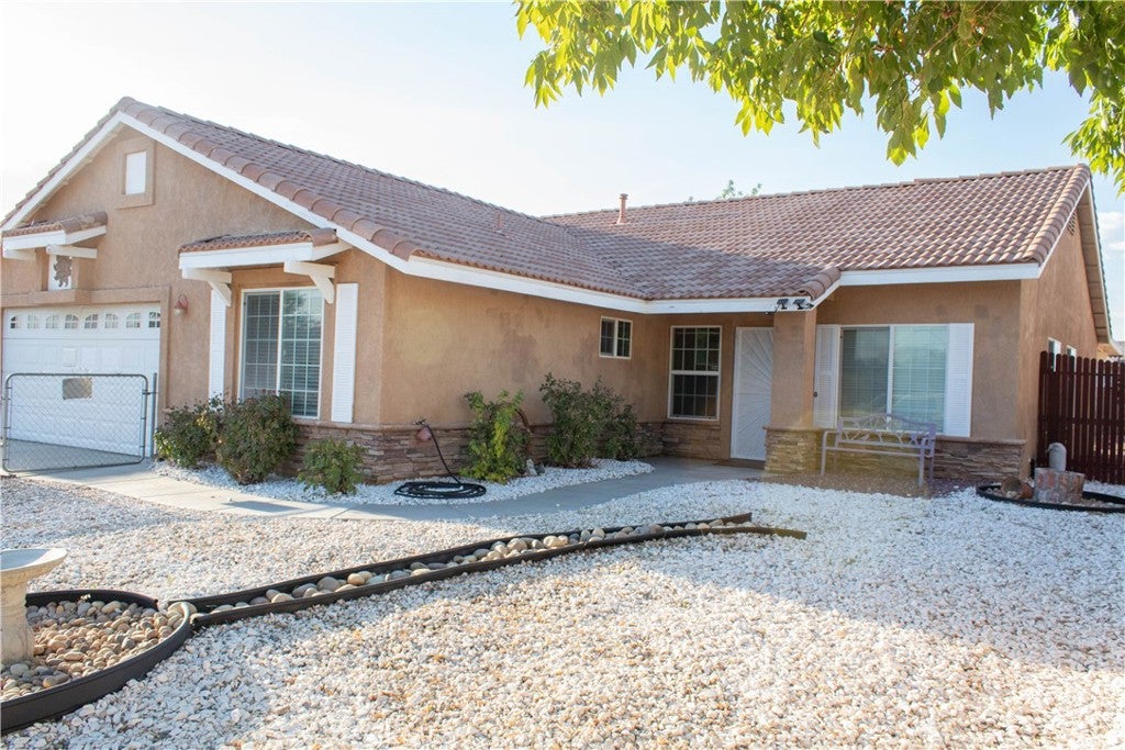 16034 Holly Brook Ln