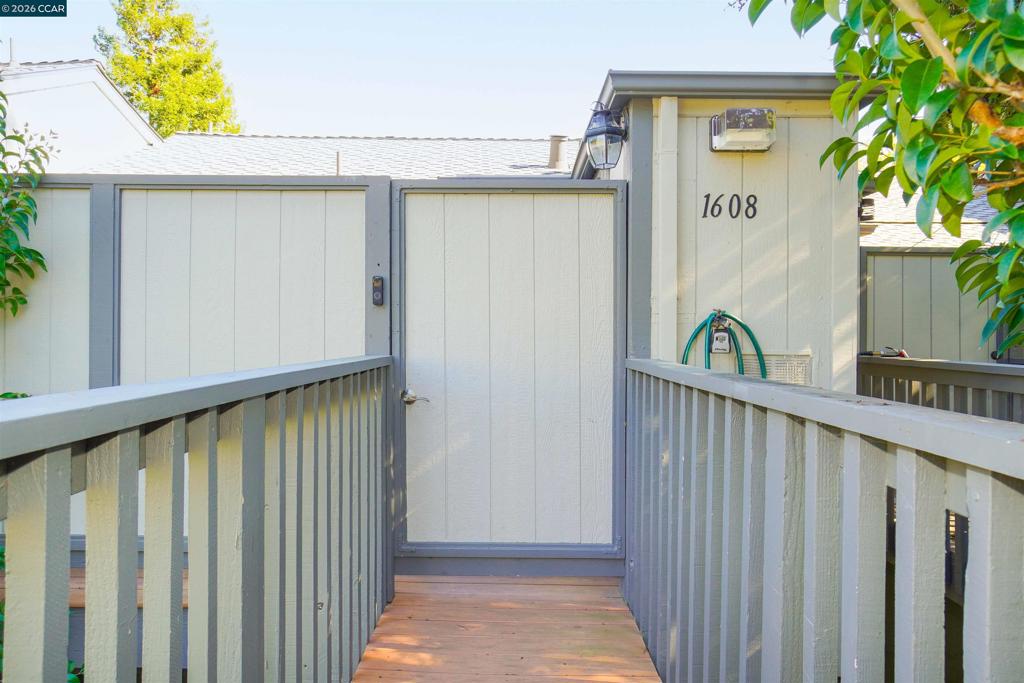 1608 Ashwood Drive Dr, Martinez CA 94553