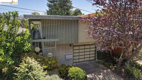 Photo of 2427 McKinley Ave, Berkeley, CA 94703 (MLS # 41144559)