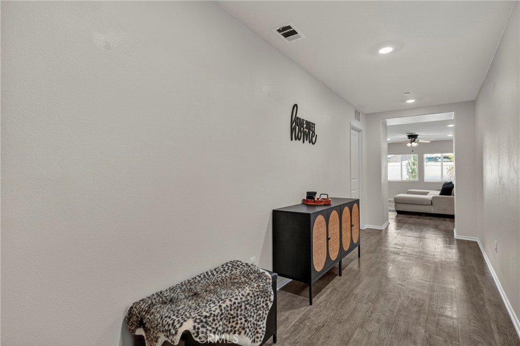 1234 Universal Way
