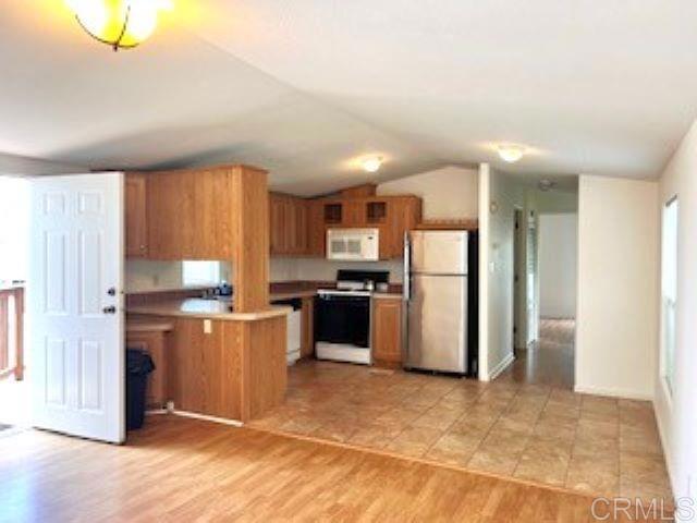 699 N Vulcan Avenue 35