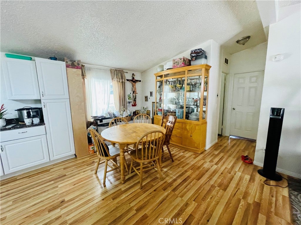 657 Lebec