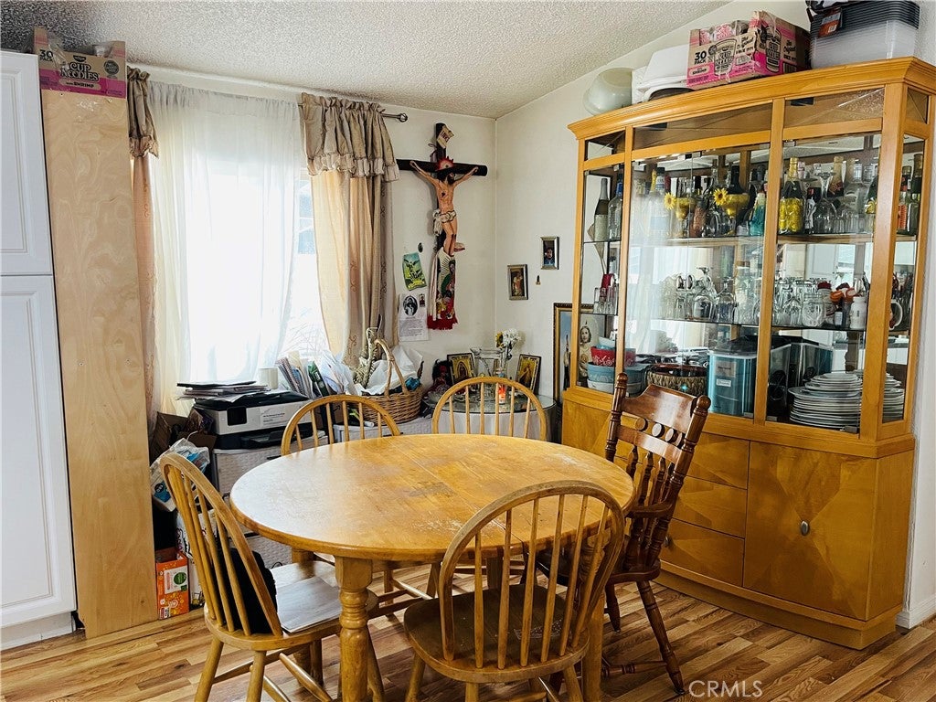 657 Lebec