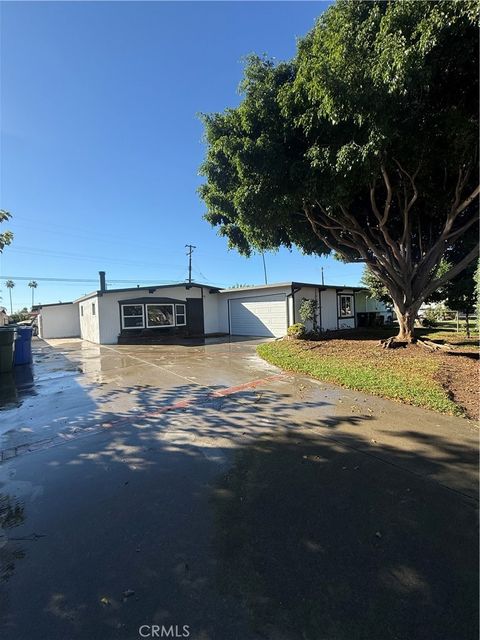 18312 E Nearfield Azusa CA 91702