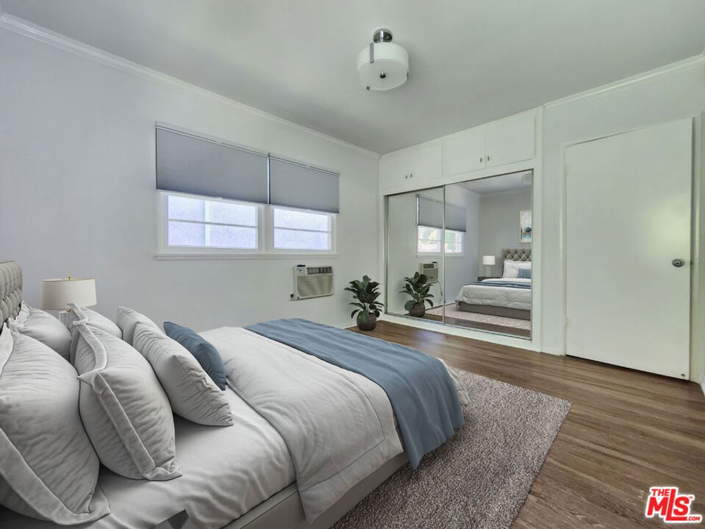 listing image 130724114231227088852
