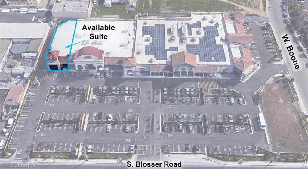 560 S Blosser is a vibrant retail center with a Walmart Neighborhood Market as the anchor tenant. In addition, Community Health Care (CHC) and the Wash and Dry Lavanderia occupy major portions of the project. There is a new Taco Bell opening on the corner pad. There is one additional space available at the north end of the complex, a 5,737 sf space in shell condition.