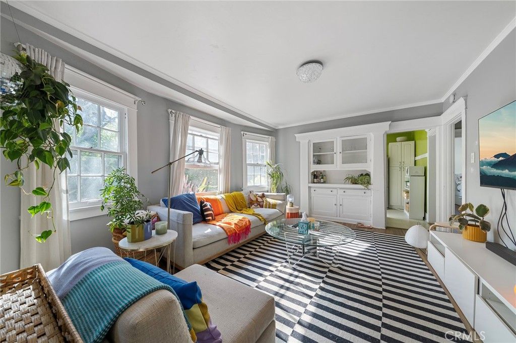 Photo of 262 Thorne, Los Angeles, CA 90042 (MLS # CV26021468)