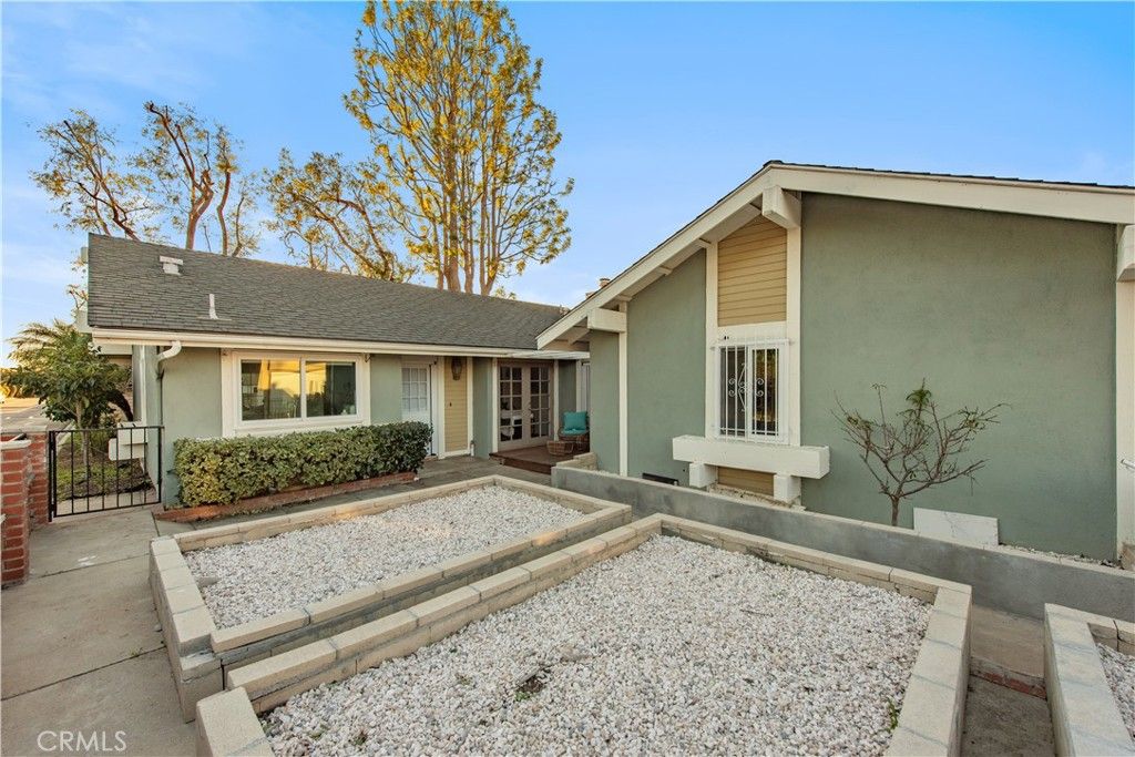 Photo of 1 Emperor, Irvine, CA 92604 (MLS # OC26010941)