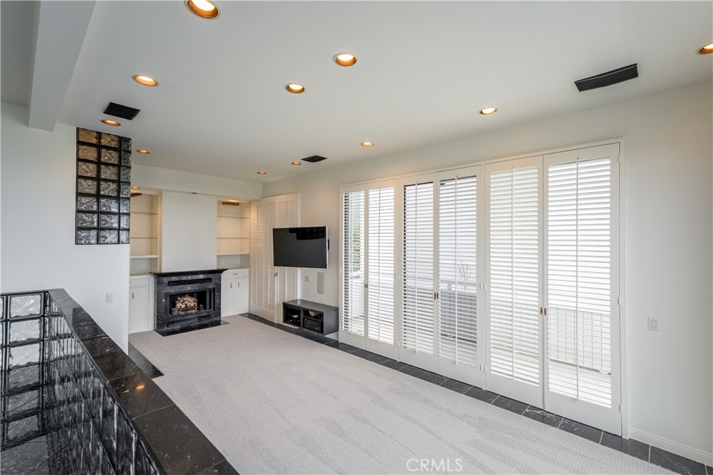 Newport Crest (NEWC) - Residential Lease