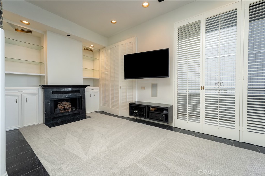 Newport Crest (NEWC) - Residential Lease