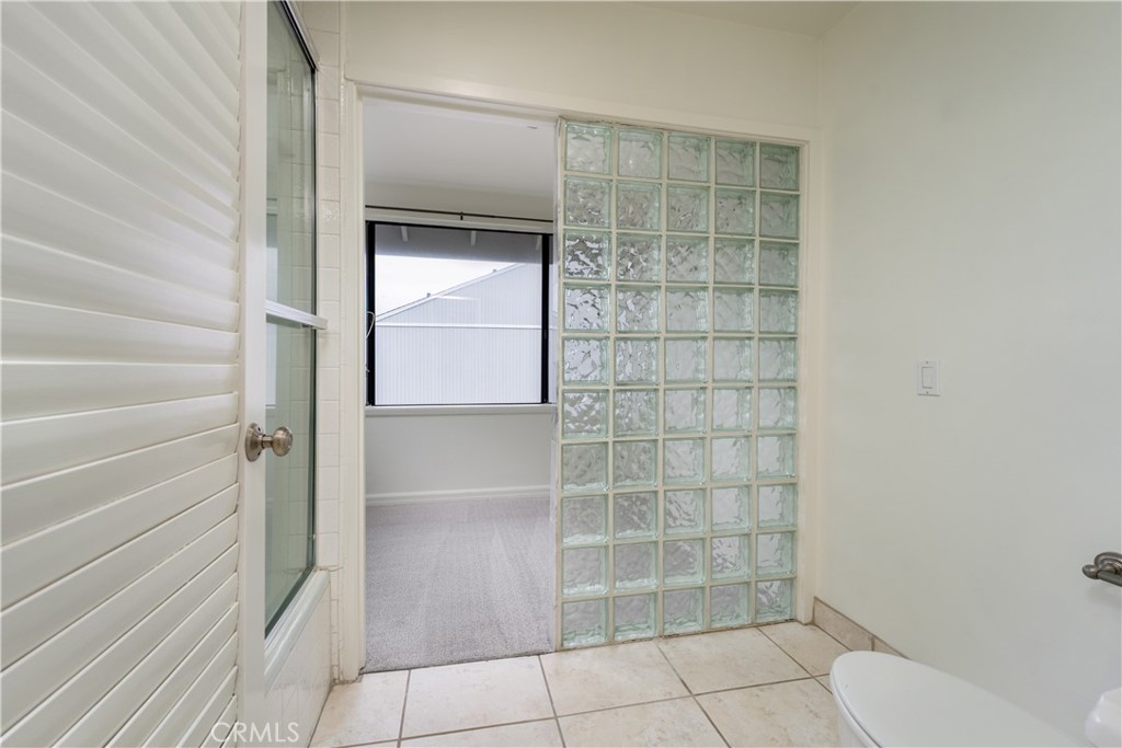 Newport Crest (NEWC) - Residential Lease