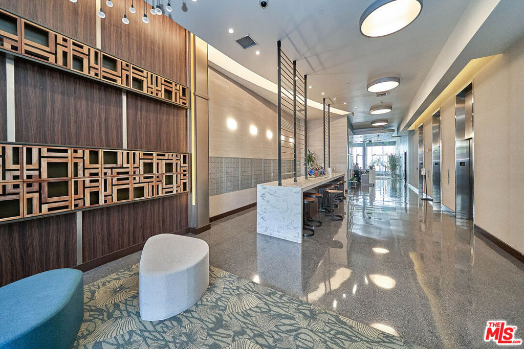 3810 Wilshire Boulevard 1512