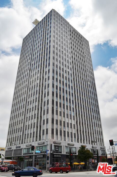 3810 Wilshire Boulevard 1512
