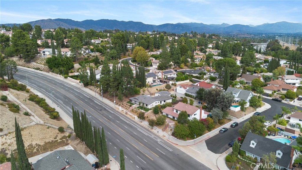 11410 Reseda Boulevard