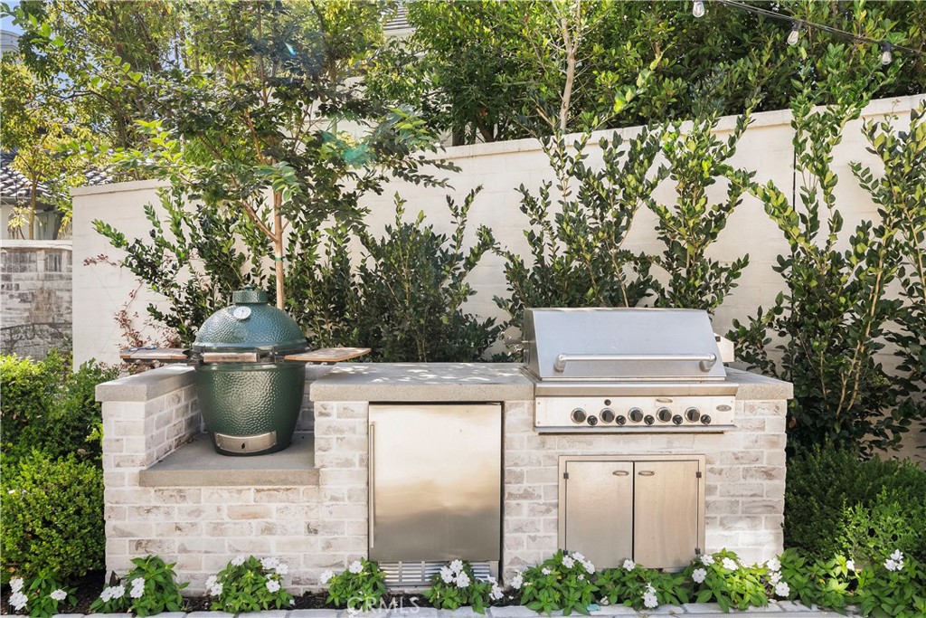 Summer House (OFSH) - Residential Lease