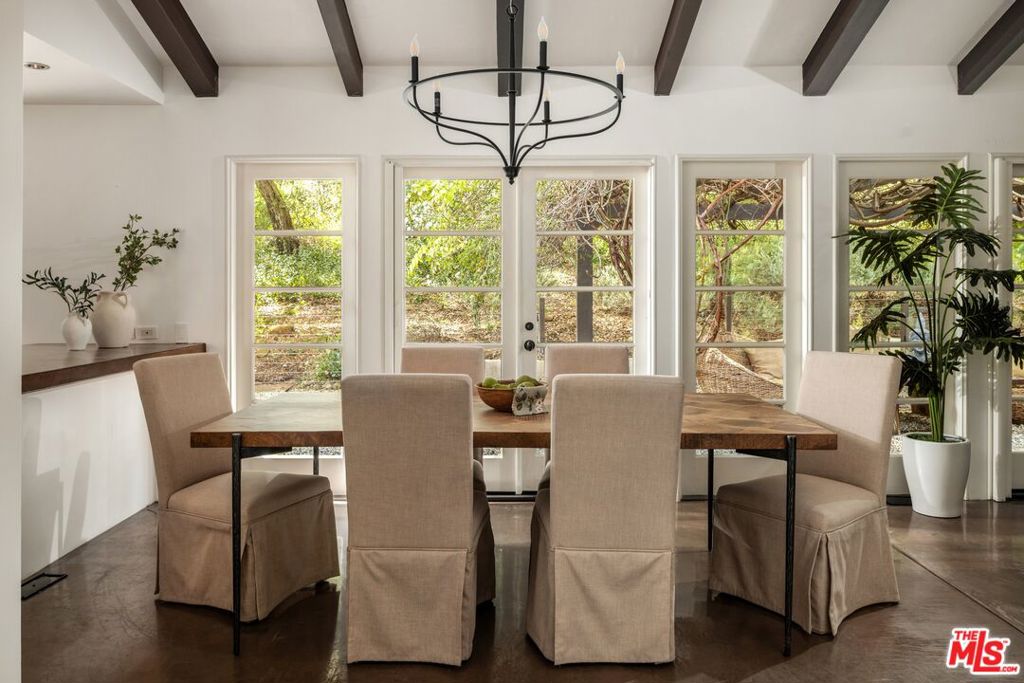 647 Old Topanga Canyon Road