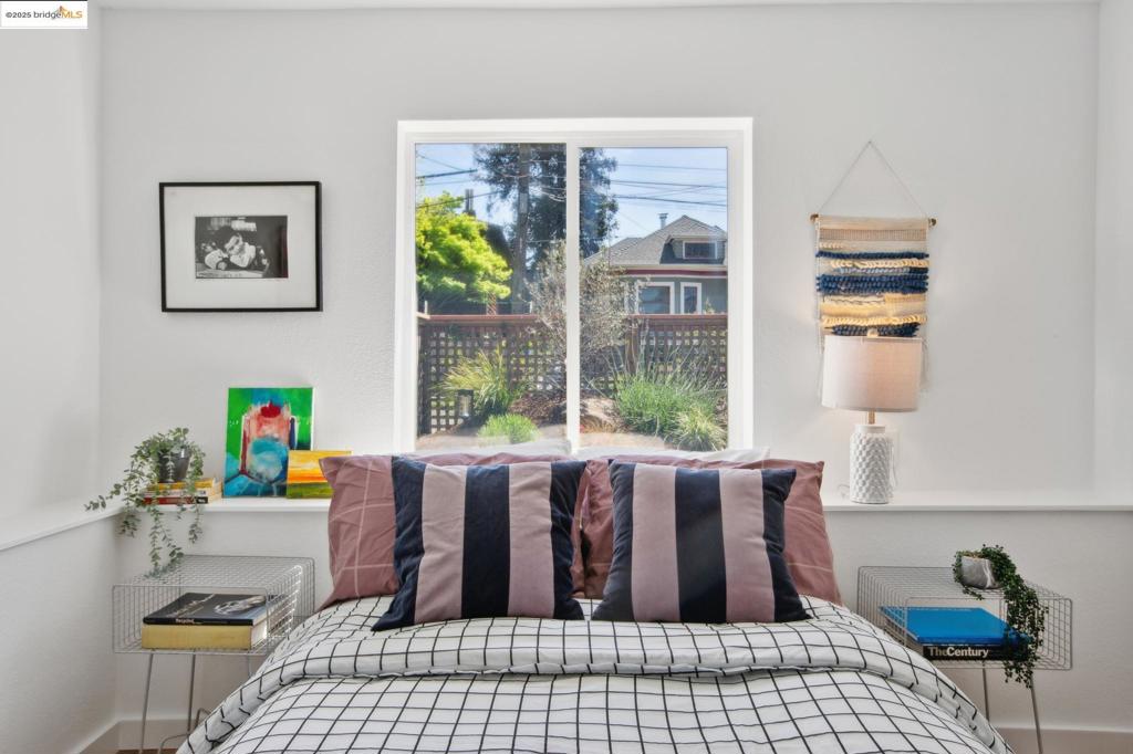 LOWER ELMWOOD - Residential