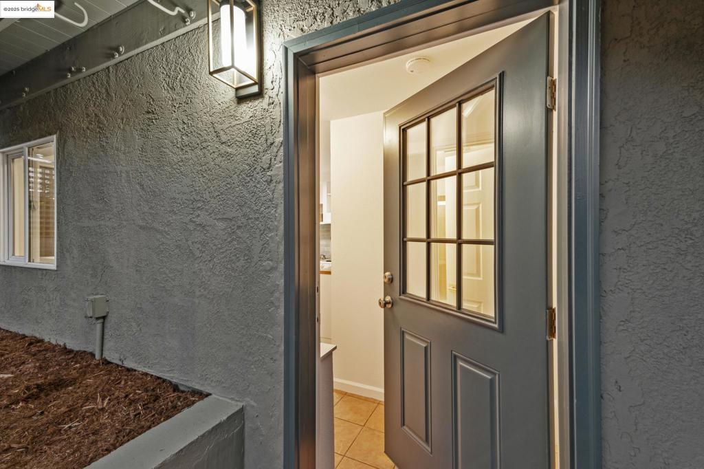 LOWER ELMWOOD - Residential