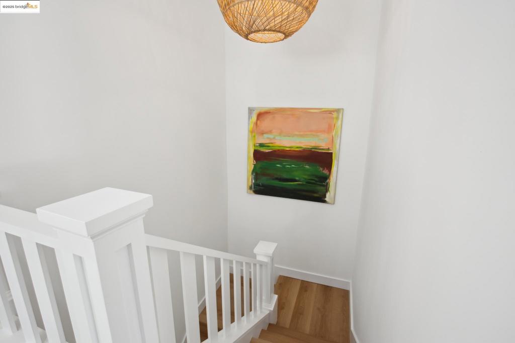 LOWER ELMWOOD - Residential