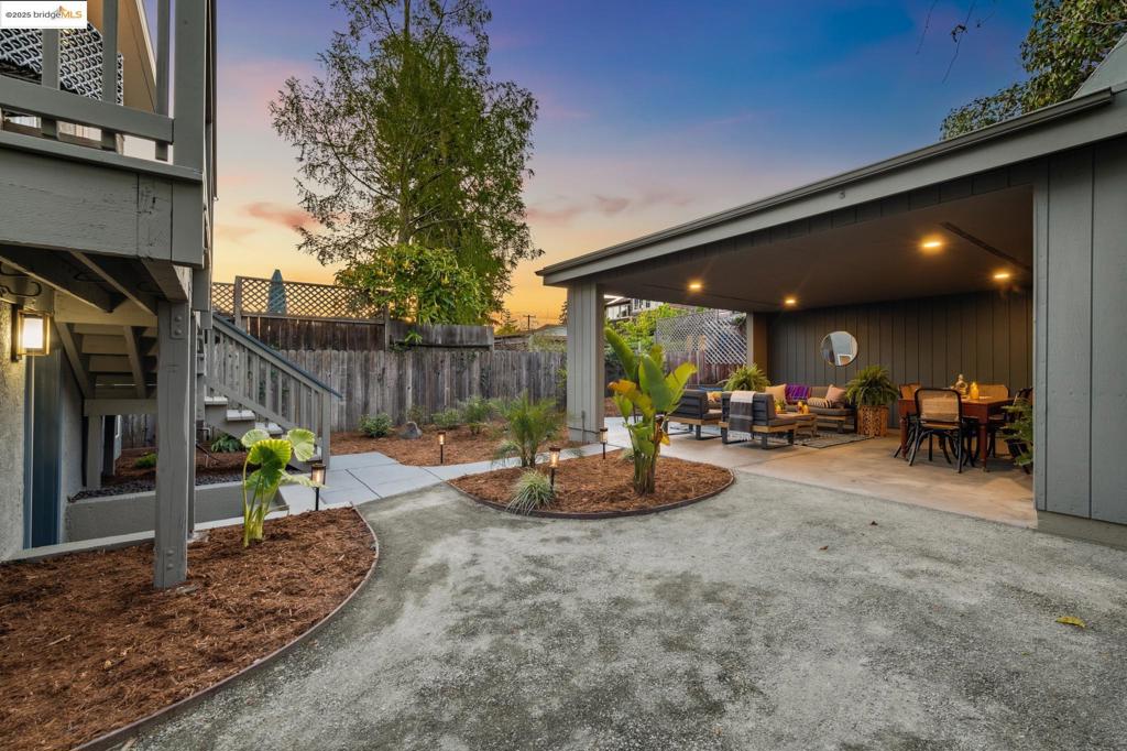 LOWER ELMWOOD - Residential