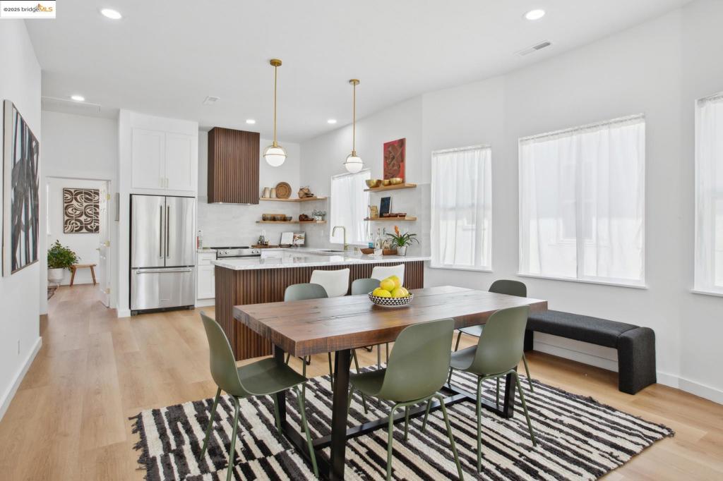 LOWER ELMWOOD - Residential