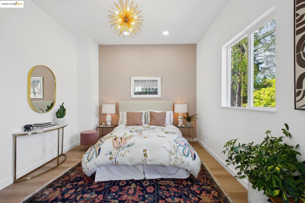 LOWER ELMWOOD - Residential