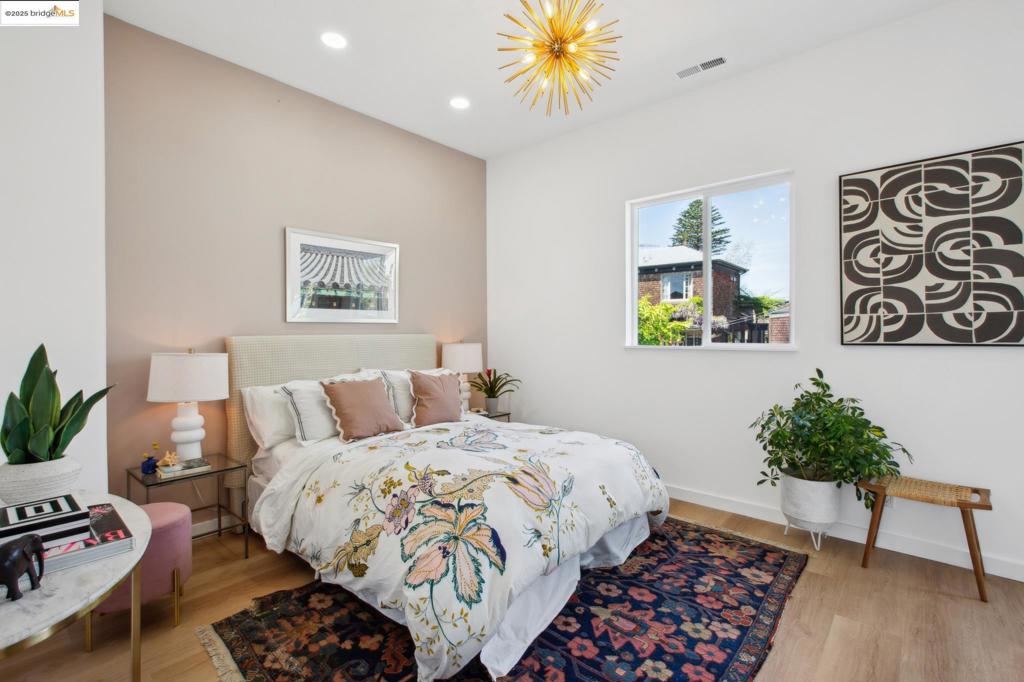LOWER ELMWOOD - Residential