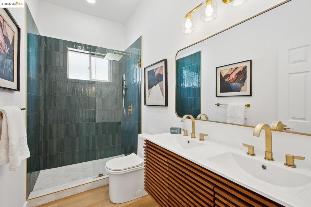 LOWER ELMWOOD - Residential