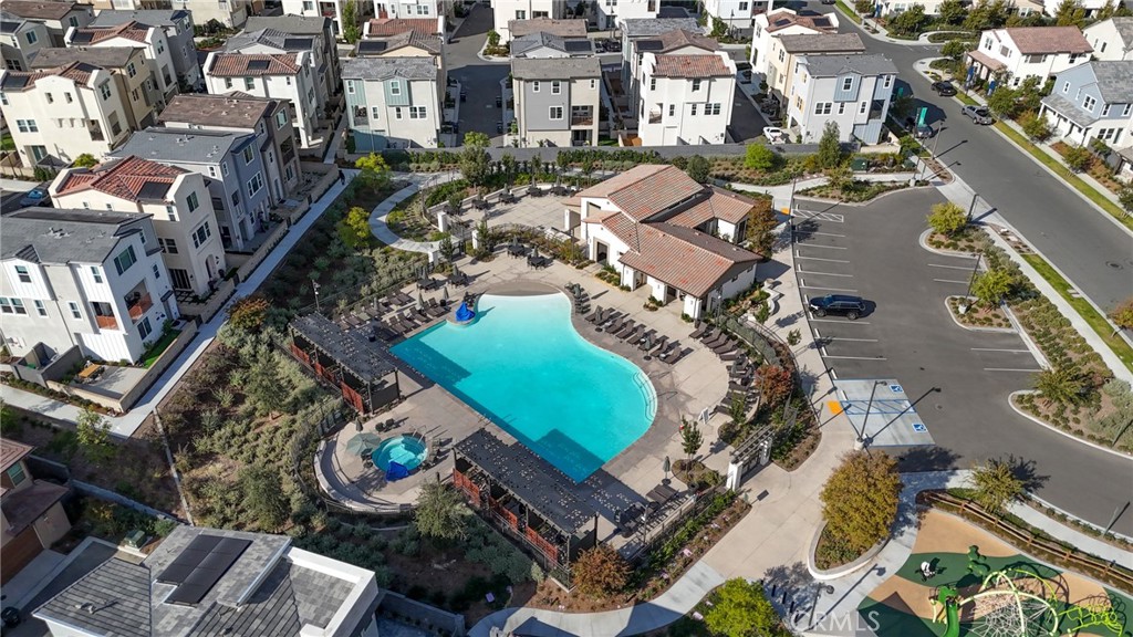 Mariposa - Residential