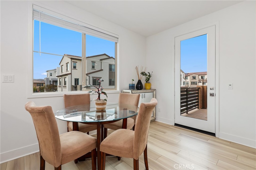 Mariposa - Residential