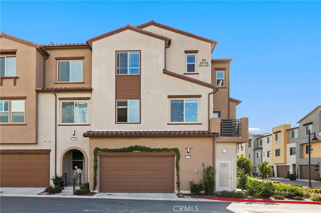 Mariposa - Residential